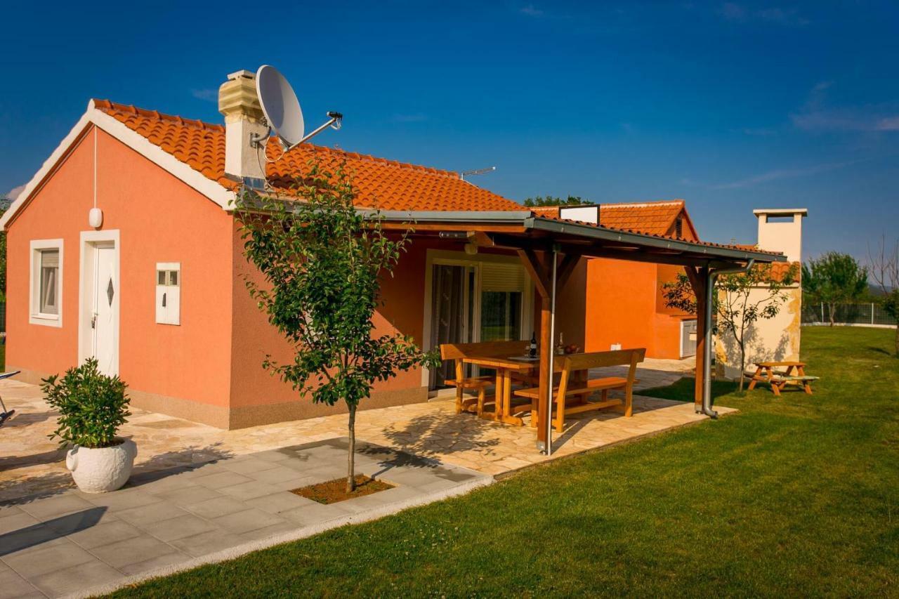 Vacation House Radosic Radosic  Kültér fotó